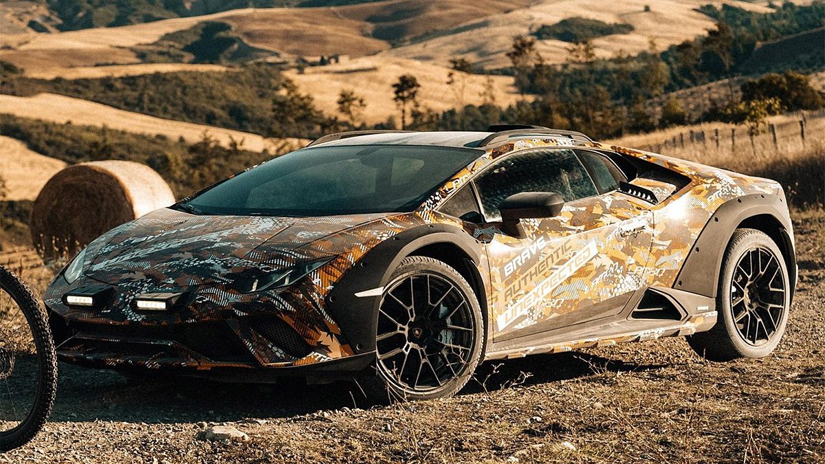 Lamborghini Sterrato – La supersportiva fuoristrada è anche il canto del cigno della Huracán